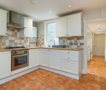 3 bedroom terraced house to rent - Photo 3