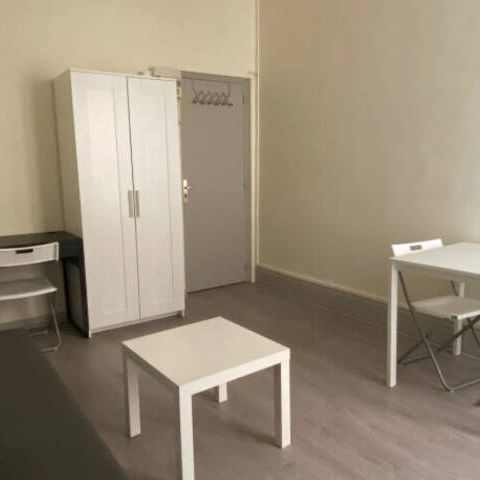 Studio meublé et rénové - proche ARTEM - Photo 1