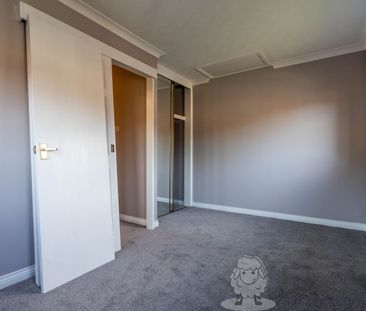 1 Bedroom - Photo 2