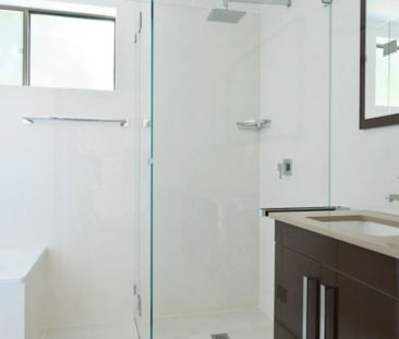Perfectly Proportioned Newport Apartment - Photo 2