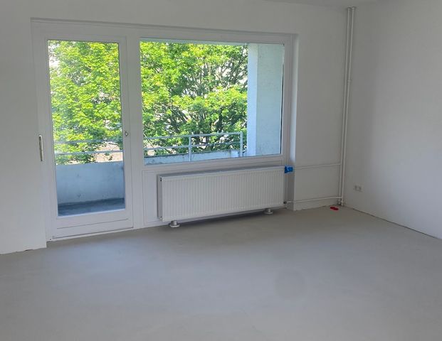 3-Zimmer-Wohnung mit zwei Loggien und Essplatz // 2.OG links - Foto 1