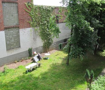 Charmante Altbauwohnung im historischen Gebäude! Gemeinschaftsgarten! - Photo 6