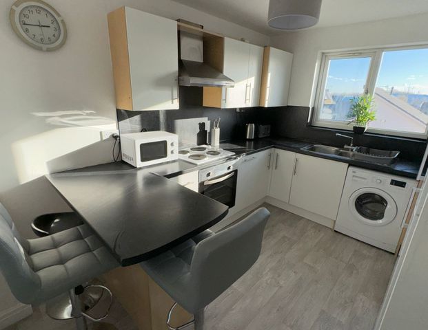 Lascelles Street Room 3 - Photo 1