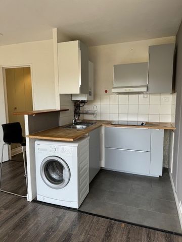 Location Appartement 1 pièce 28m² VILLE D AVRAY 92410 - Photo 3