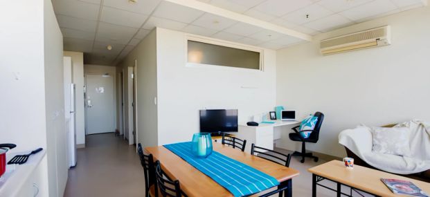 1 Bedroom Apartment - Photo 1