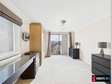 Price £1,300 pcm - Available Now - Unfurnished - Photo 5