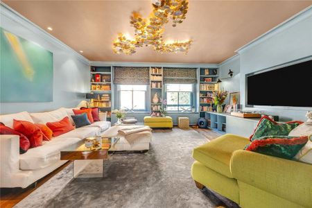 3 bedroom flat to rent - Photo 2