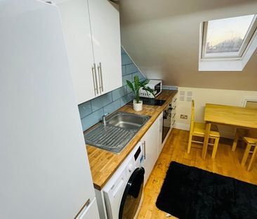 Room in a Shared House, Natal Road, SW16 - Photo 2