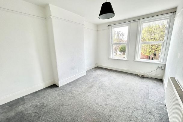 Salisbury Road - Photo 1