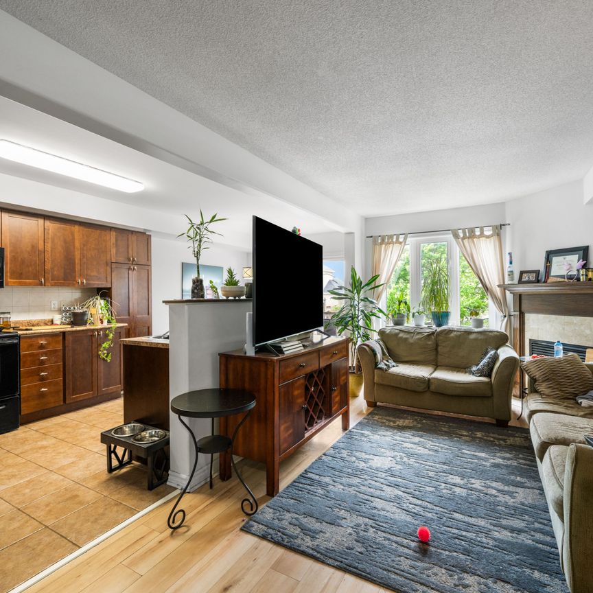 For Lease - 148 Talltree Crescent, Stittsville - Munster - Richmond, Ontario - Photo 1
