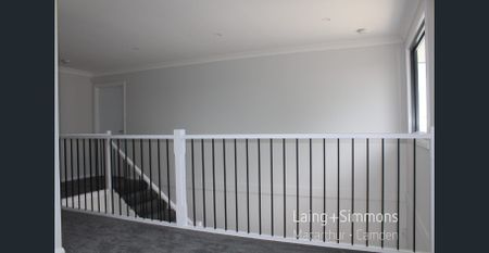 Brand New - 5 Bedroom + Multiple Living Areas - Photo 3