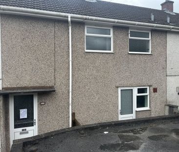 Ross Avenue, Carmarthen, SA31 - Photo 2
