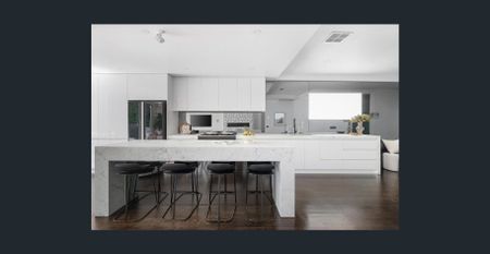 Modern and Light 3 Bedroom House! - Photo 5