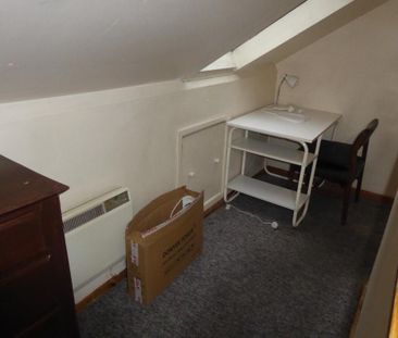 4 bedroom terraced house to rent - Photo 4