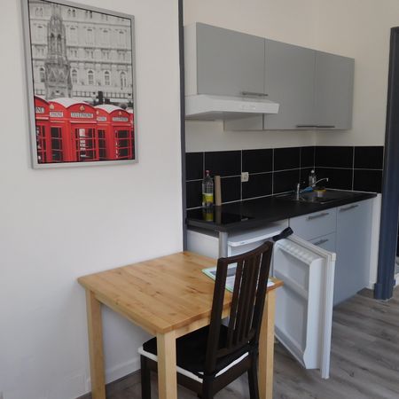 Location Appartement 1 pièce 13m² CAMBRAI 59400 - Photo 3