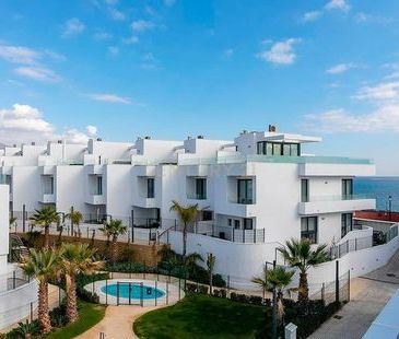 Alquiler de chalet adosado en Calle Encinas, 7 - Photo 4