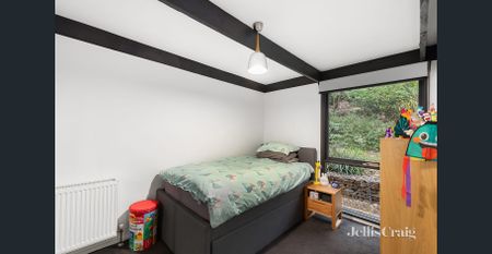 Architectural Elegance Surrounded by Nature - Photo 4