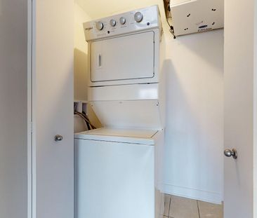 1433 De la Gare Ave, Mascouche, QC - Photo 3