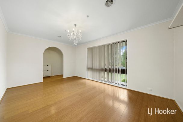 17 Cuscaden Crescent, Florey ACT, Belconnen - Photo 1