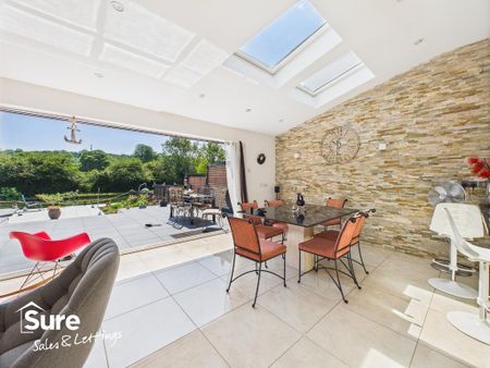 5 bedroom semi-detached house to rent - Photo 5