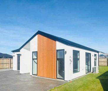 Modern family home in Hornby - Photo 4