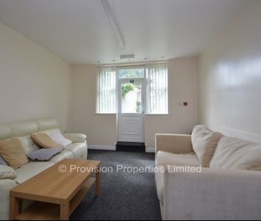 3 Bedroom Flats in Leeds - Photo 6