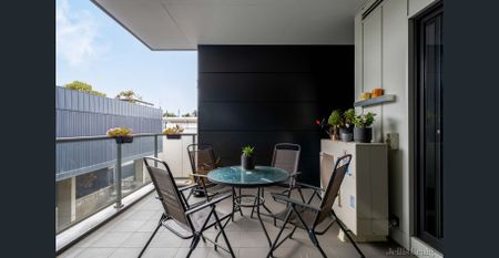 Stunning Apartment In The Heart of University Hill! - Photo 2