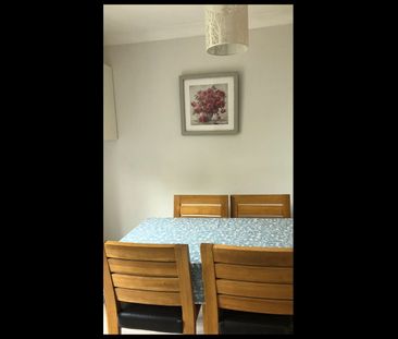 2 Bed Terraced House, Blyth Close, E14 - Photo 2