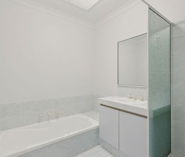 3 X 2 Townhouse in Cul-De-Sac - Photo 6