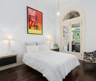 Grand Bayside Elegance With Study - Photo 3