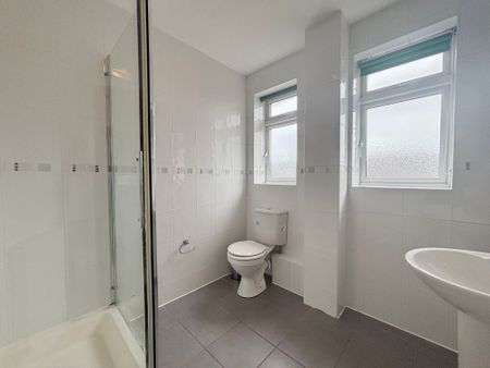 2 bed flat to rent in The Blundells, Goodway House The Blundells, CV8 - Photo 3