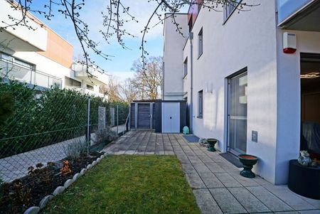 Koffer packen und einziehen! Voll möblierte, barrierefreie 2-Zimmer-Gartenwohnung - Photo 2