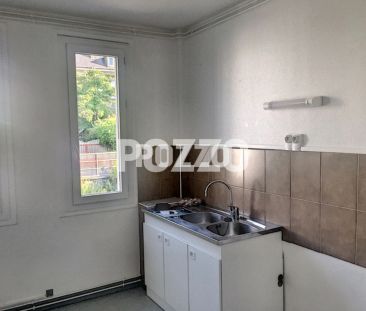 A LOUER APPARTEMENT F2 CENTRE-VILLE DE VIRE NORMANDIE (14) - Photo 1