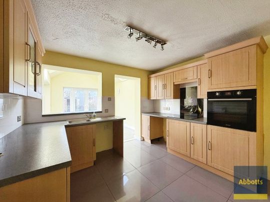 Girton Close, Mildenhall - Photo 1