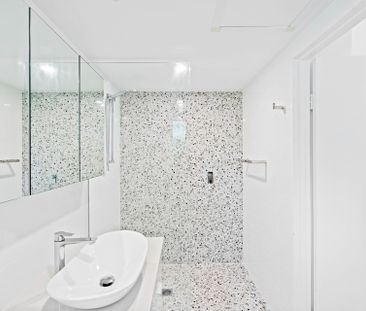 PERFECTLY POSITIONED MODERN TWO BEDROOM UNIT - Photo 1