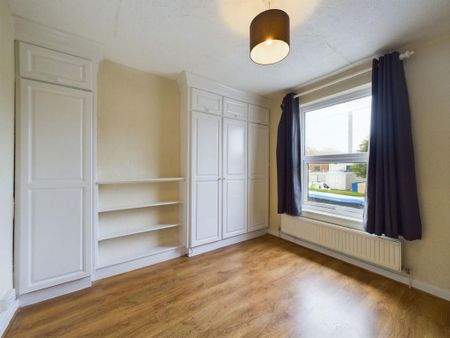 2 bedroom terraced house to rent - Photo 3
