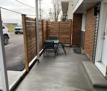 3 1/2 sur 2niveaux, Sainte-foy, 01Fevrier2026 - Photo 2