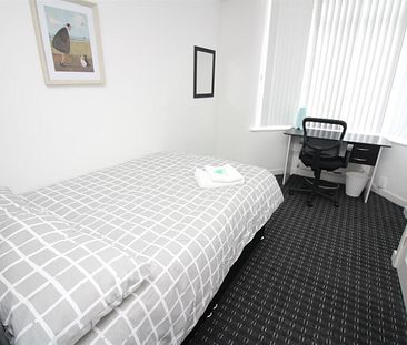 United Kingdom, Crescent Road, TS1 4QP, Middlesbrough - Photo 2