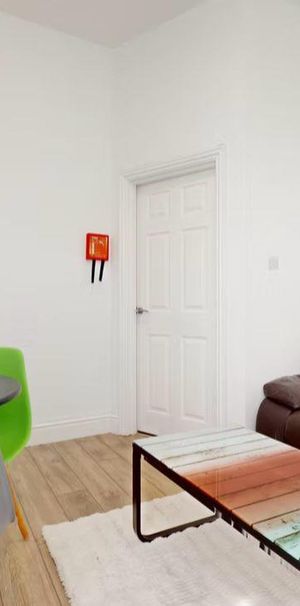 Flat 1, Whitefield House, Plymouth - Photo 1