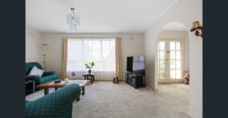 Classic family home in ideal location - Photo 2