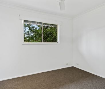 FOUR BEDROOM ONE BATHROOM HOME IN PRIME LOCATION - Photo 1