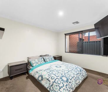 “Walk to Shops, Daycare & More – Modern Treeby Home Ready for You!” - Photo 6