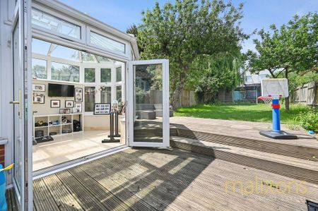3 bedroom semi-detached house to rent - Photo 5