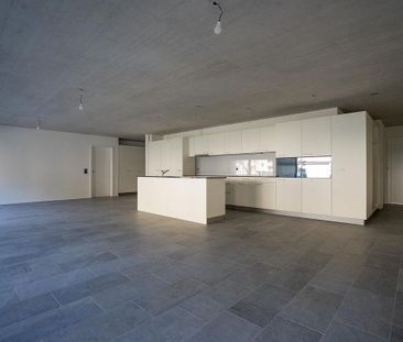 Grosse WG-Zimmer mit eigenem Bad / Grandes chambres en colocation a... - Foto 1