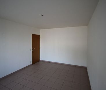 Een instapklaar appartement op de benedenverdieping links van de re... - Photo 2