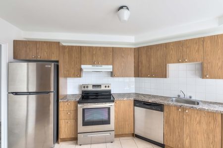 3605 avenue Ridgewood, renovated 2-Bedroom - Photo 3