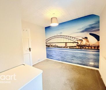 3 bedroom semi-detached house to rent - Photo 4