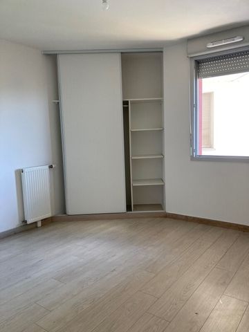 Location Appartement 3 pièces 59m² TOULOUSE 31200 - Photo 2
