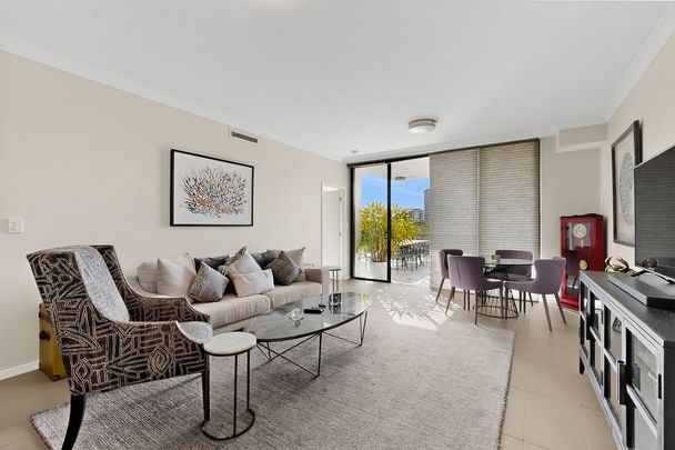 EXECUTIVE FULLY FURNISHED – DESIGNER INTERIORS - Photo 1