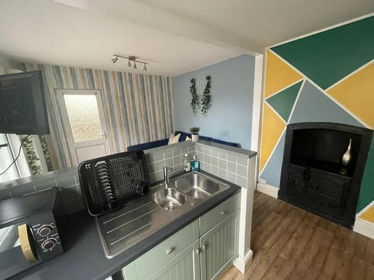 3 bedroom house share to rent - Photo 1